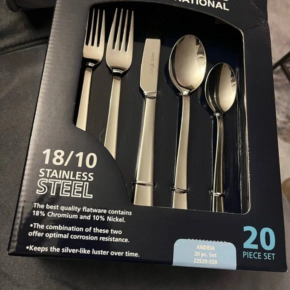 Stainless Steel 20-Piece Flatware Set - Picture 2 of 4